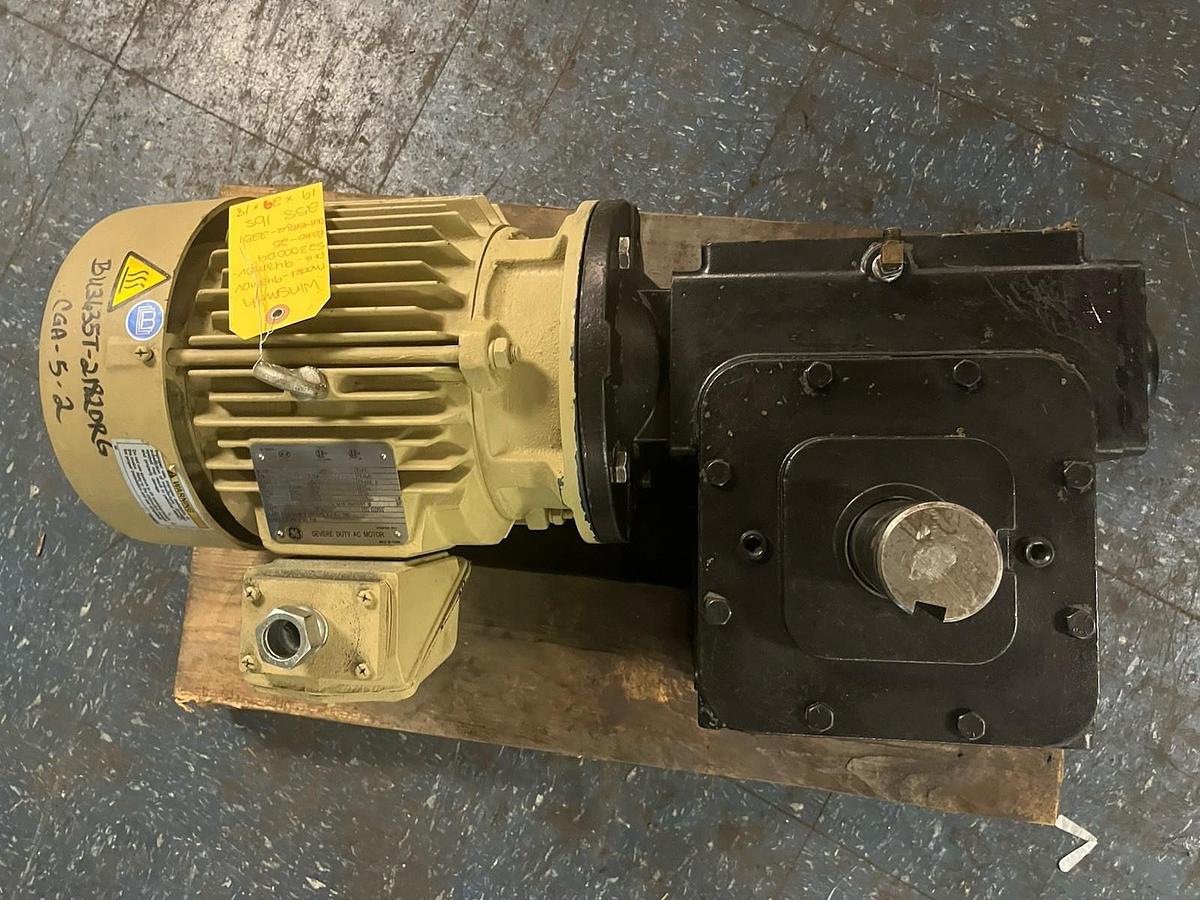 Used WINSMITH,943MDV,GEAR REDUCER RATIO 25 SHAFT 2" INPUT 3HP 1750RPM