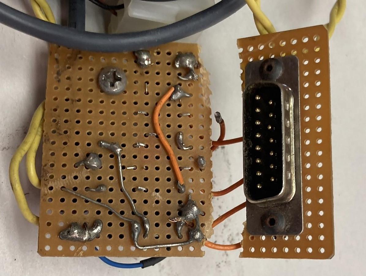 Used Omron,E3S-LS10XE4,Photoelectric Switch 12-24VDC