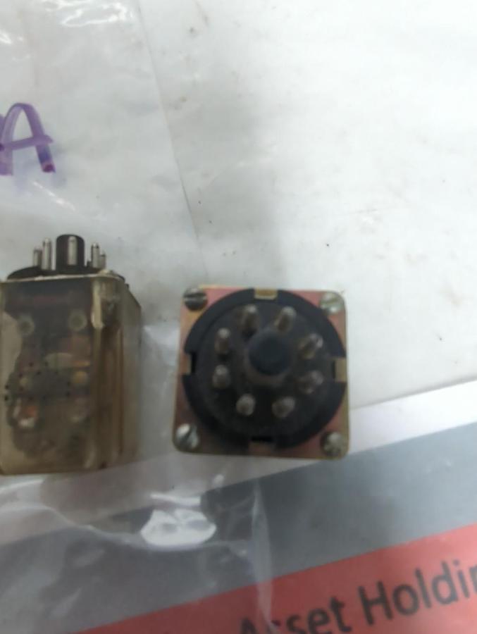 Used P&B,KRP11A,PLUG IN RELAY 8-PIN LOT OF 4 PRE-OWNED
