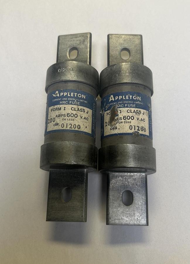 Used APPLETON,01200,FUSE 200A 600V LOT OF 2