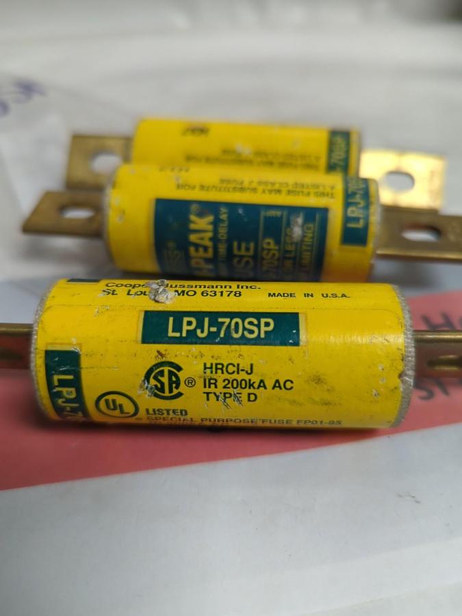 Used COOPER BUSSMANN,LPJ-70SP,LOW-PEAK FUSE 70 AMP LOT OF 3 PRE-OWNED