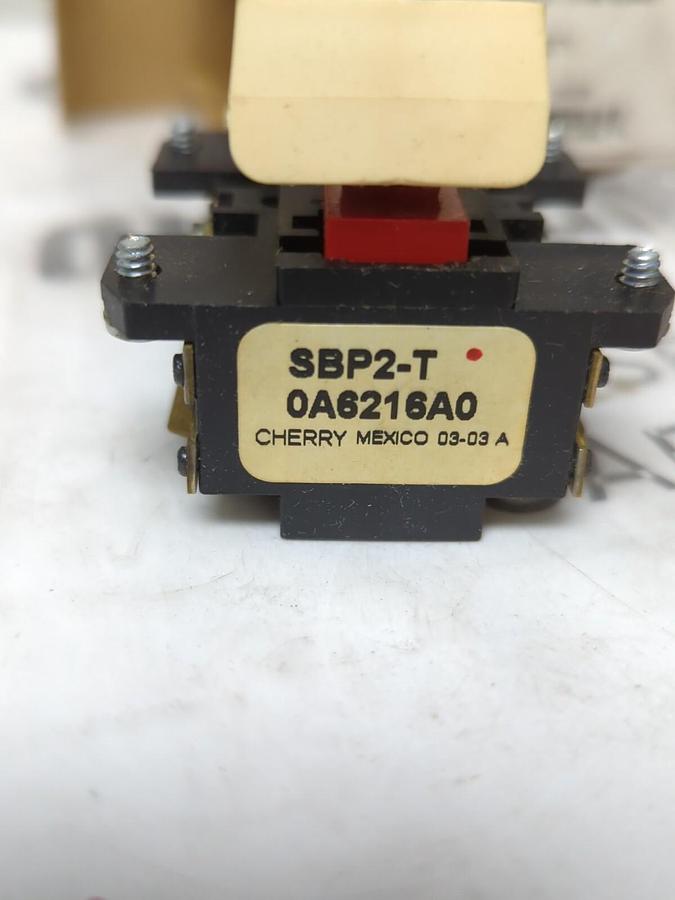 WOODHEAD,505SW-3,3 SPPED 2 BUTTON PENDANT SWITCH NOS