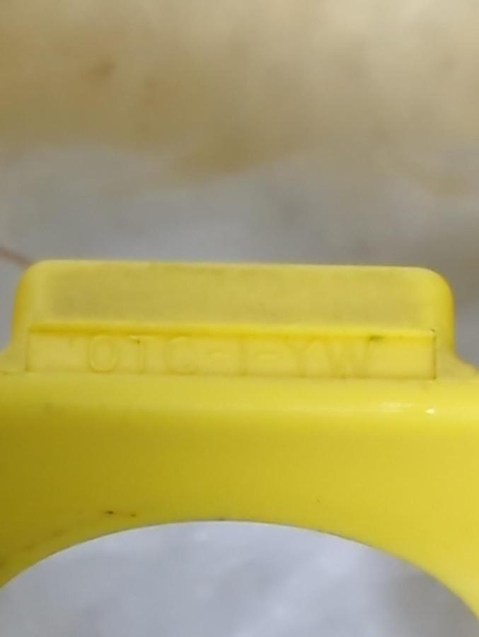 Used BANNER,OTC-1-GN/OTC-1-YW,OPTICAL TOUCH BUTTON SENSOR PROTECTIVE COVER LOT OF 2