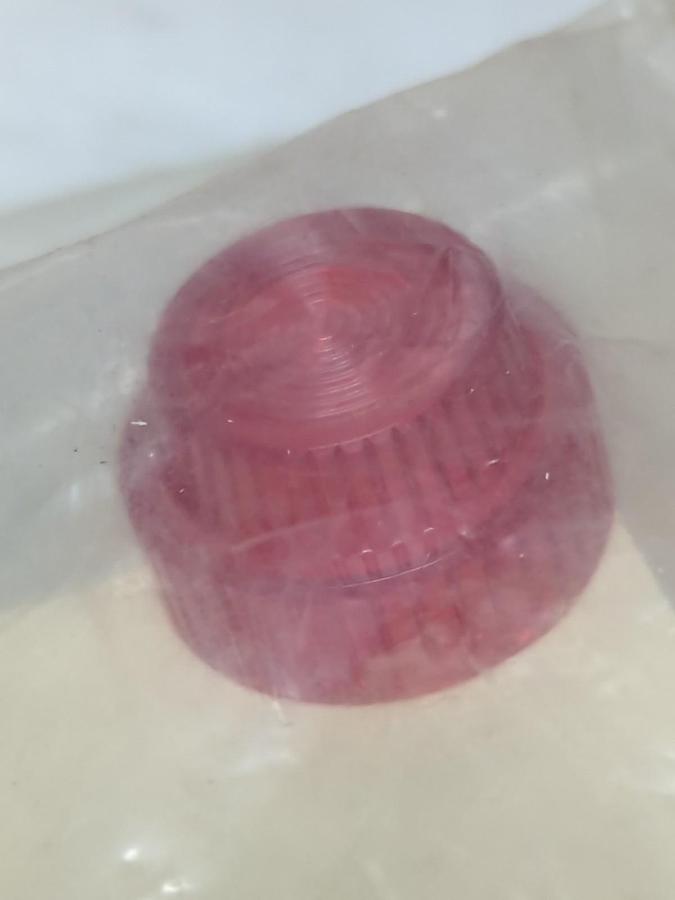 SQUARE D,9001 R-31,SERIES H RED FRESNEL PLASTIC PILOT LIGHT LENS LOT OF 4 NOS