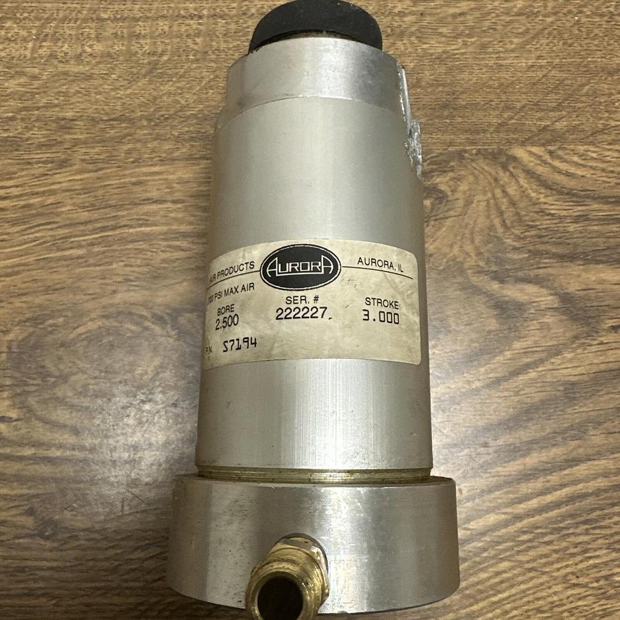 Used Aurora,S7194, 2.5" Bore 3.0" Stroke Air Cylinder
