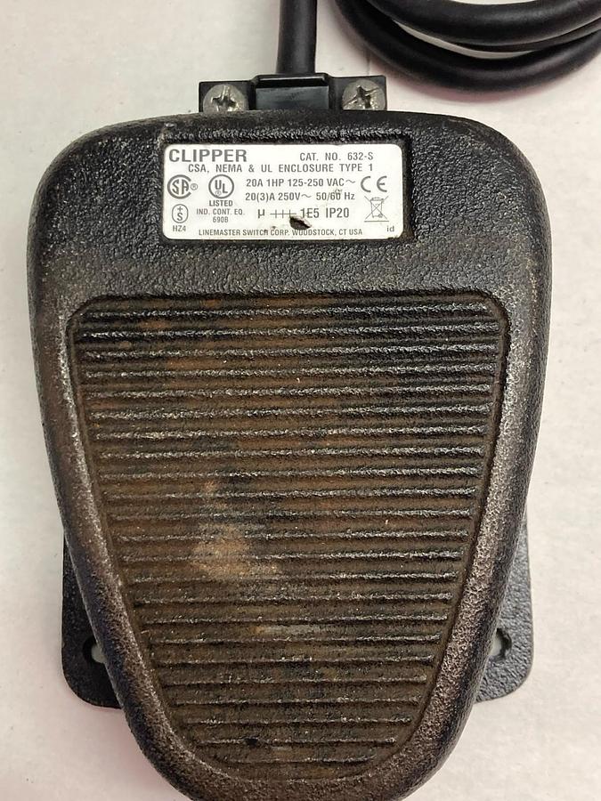 Used Linemaster Switch Corp,632-S,Foot Switch Enclosure Type 1 20A 1Hp 125-250Vac
