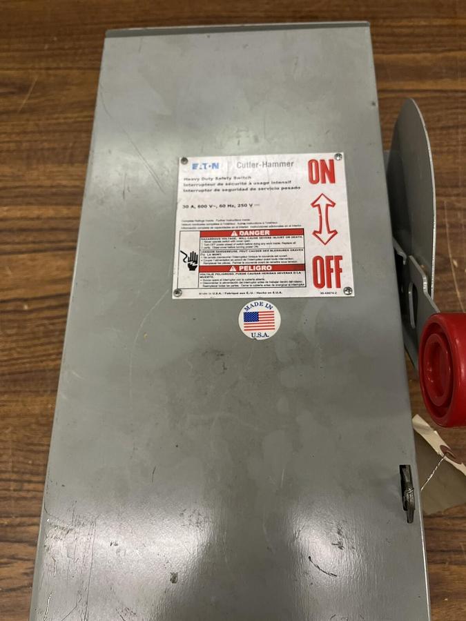 Used EATON,DH361URKN,NON FUSED 30A DISCONNECT SAFETY SWITCH 600V 3P 3PH