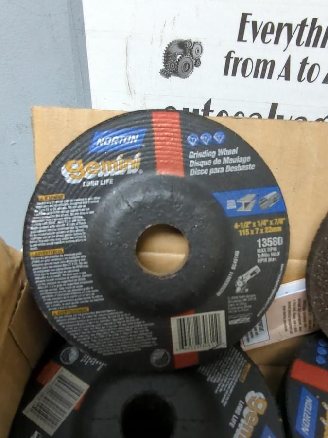 NORTON GEMINI,30611,4-1/2 INCH X 1/4 INCH X 7/8 INCH GRINDING WHEEL LOT OF 18