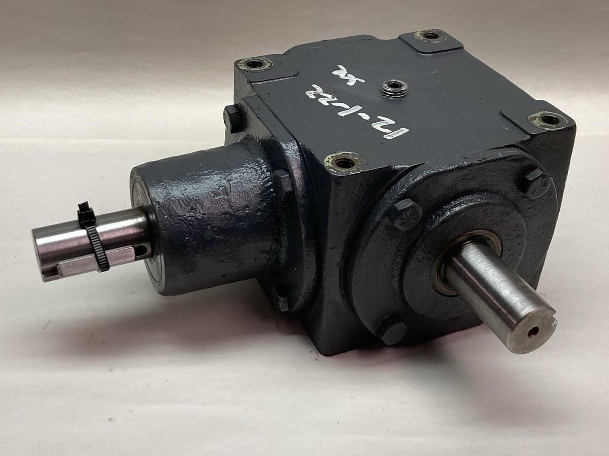 Used Hub City,0220-08831-165,Gear Reducer Style A 1 Inch Shaft 1:1 Ratio