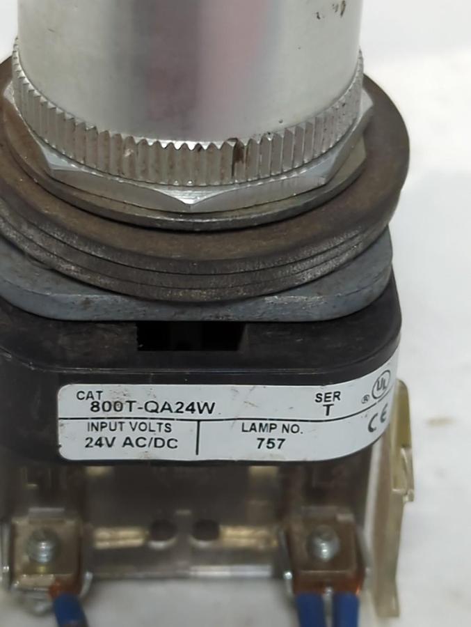 Used ALLEN BRADLEY,800T-QA24W,SER T WHITE ILLUMINATED PUSH BUTTON 24V AC/DC PRE-OWNED