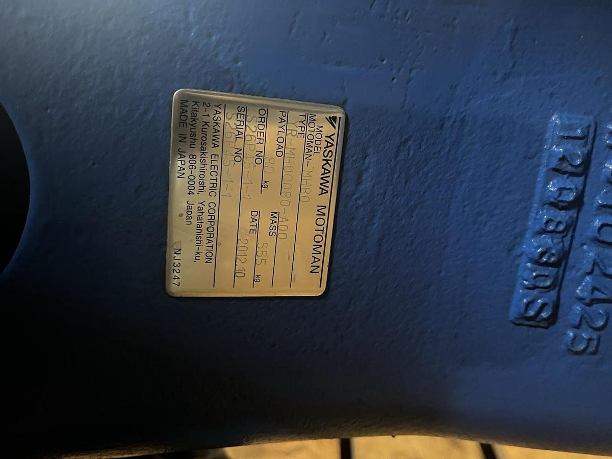 Used YASKAWA,MH80,MOTOMAN ROBOT WITH DX100 CONTROLLER