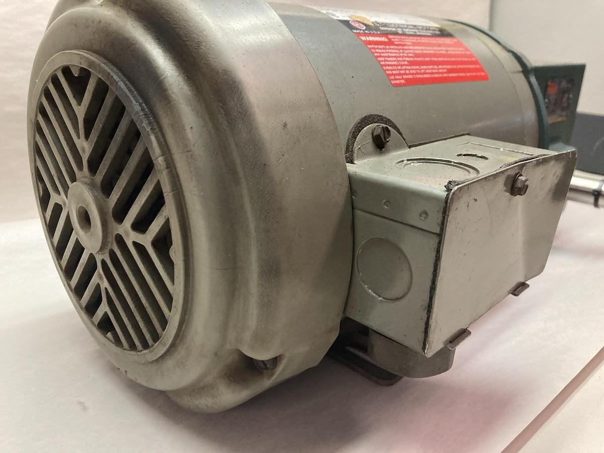 Used Dodge,MR94753L1 V RY,Tigear Gear Reducer Ratio 56/175-20 RATIO 1HP 1745RPM