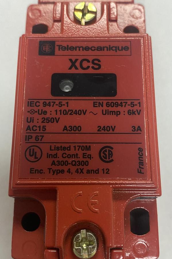 Telemecanique,XCS-A723,Safety Limit Switch NOS
