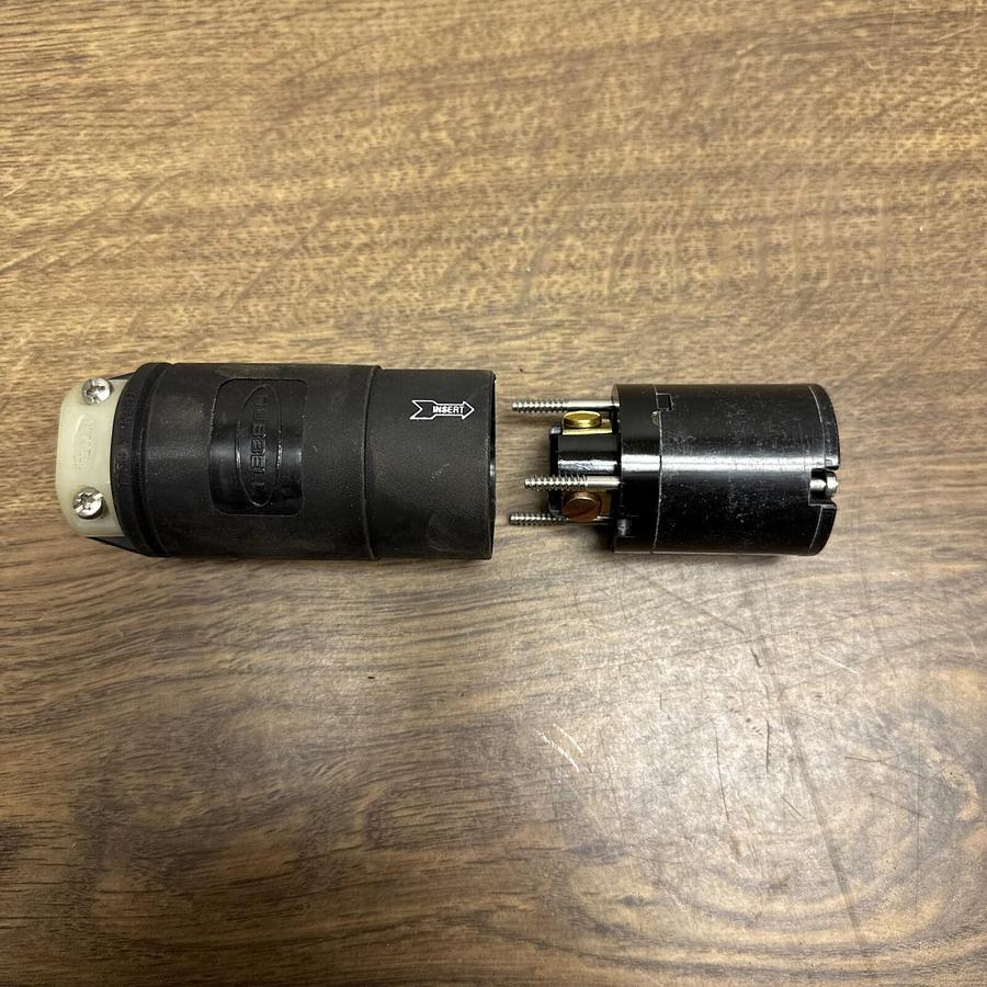 Hubbell,HBL23002GB,20A 125V Hubbellock Connector