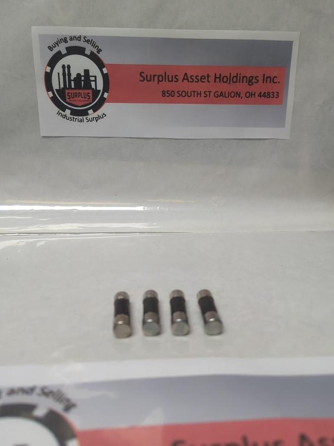 Used COOPER BUSSMANN,BAN-15,FAST ACTING 15 AMP FUSE LOT OF 4 PRE-OWNED