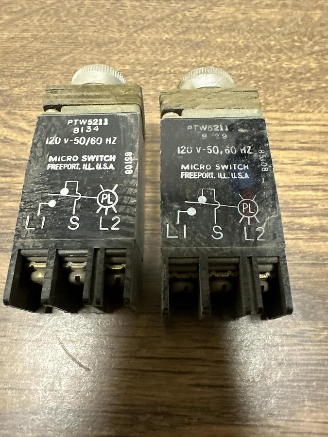 Used Honeywell,PTW5211,Pushbutton LOT of 2