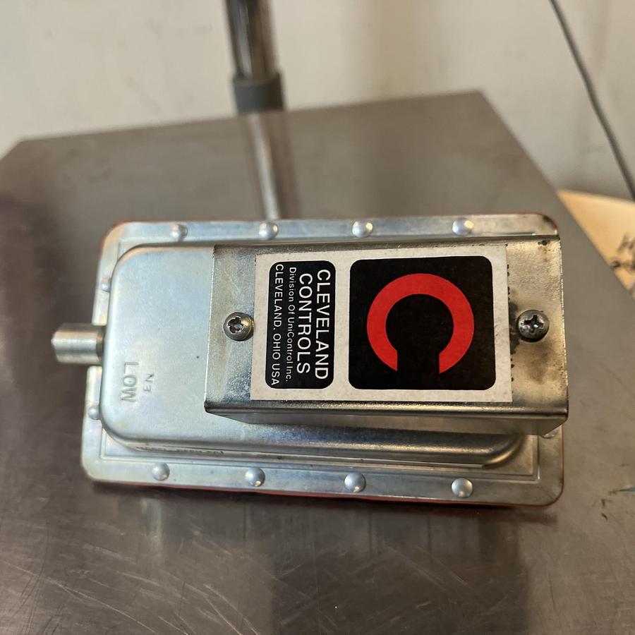 CLEVELAND CONTROLS,DFSH-CO,DIFFERENTIAL PRESSURE SWITCH .4 SETPOINT