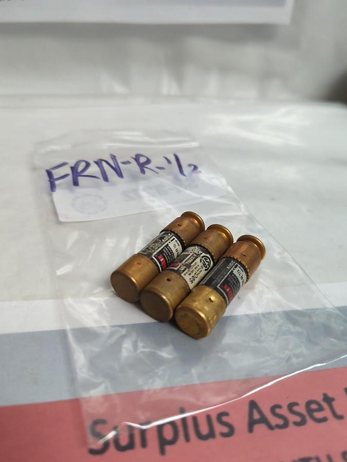 Used COOPER BUSSMANN,FRN-R-1/2,FUSETRON 1/2 AMP FUSE LOT OF 3 PRE-OWNED