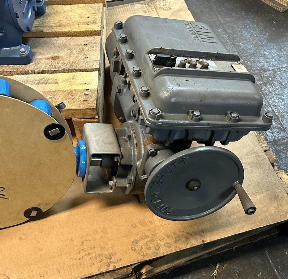 Used EIM CONTROLS,Q6K2-B,VALVE ACTUATOR 1/8HP 90VDC 1725RPM
