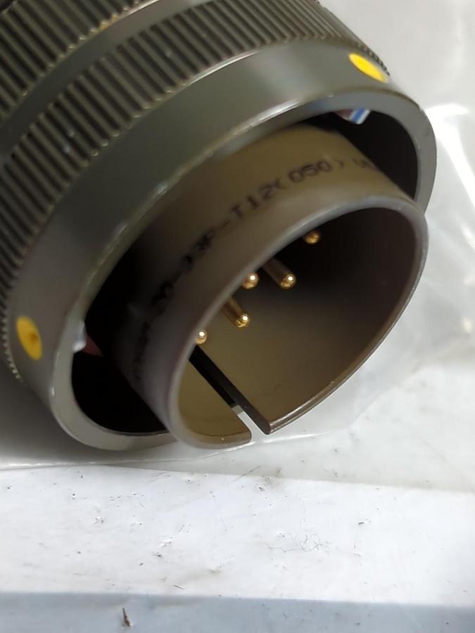 VEAM,CIR06AM2033PT12,ELEVEN PIN CONNECTOR NOS