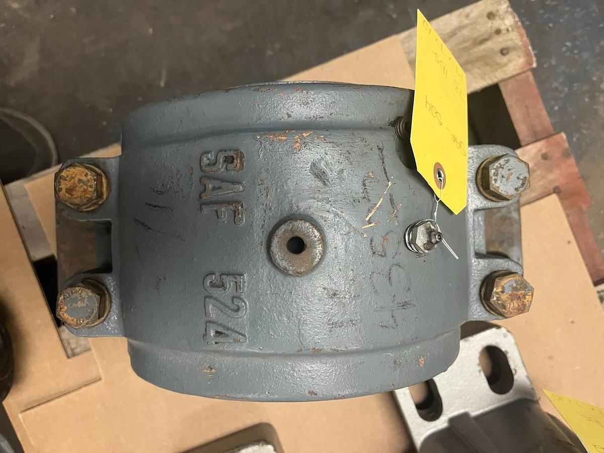 Used FAG,SAF-524,PILLOW BLOCK BEARING HOUSING