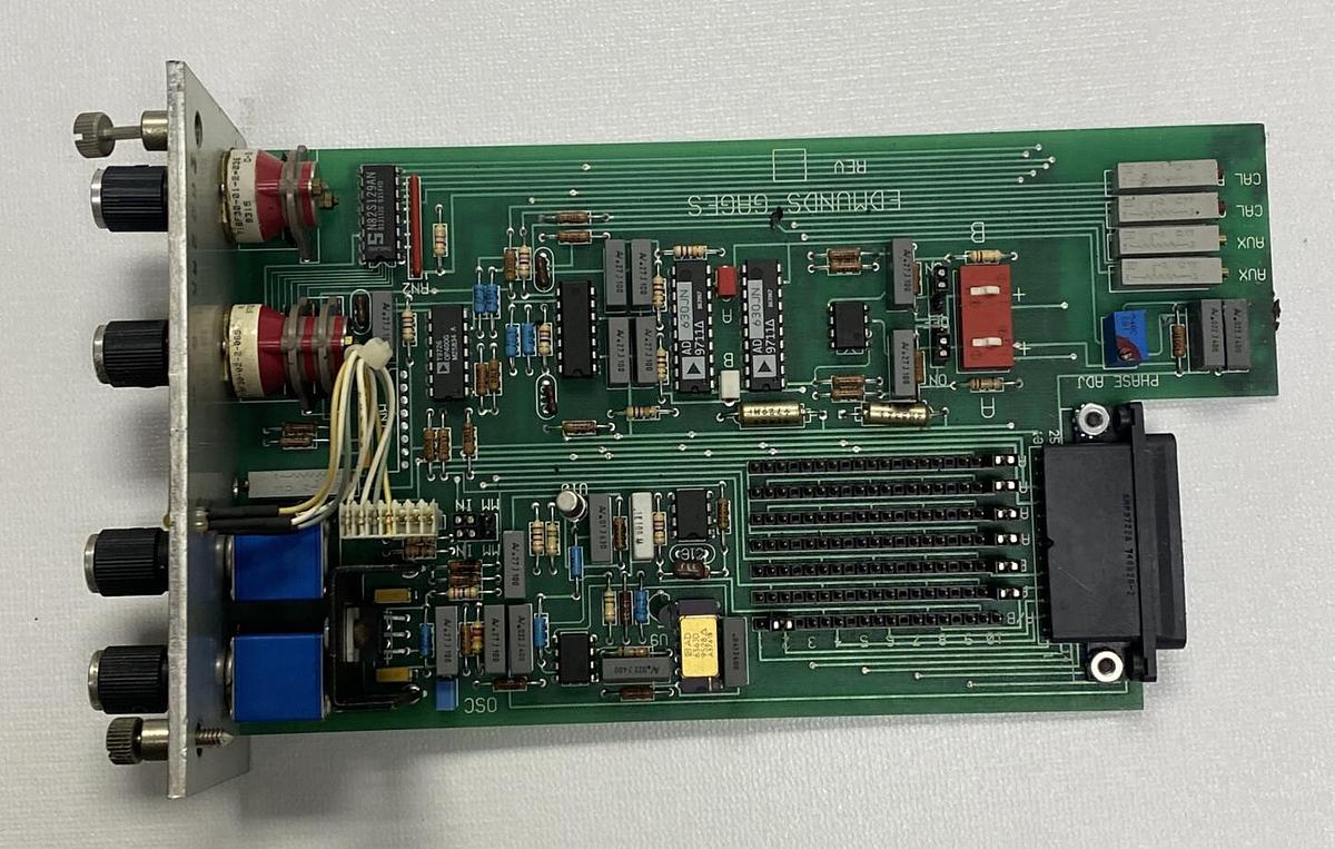 Used EDMUNDS GAGES,E8032B,PLC MODULE