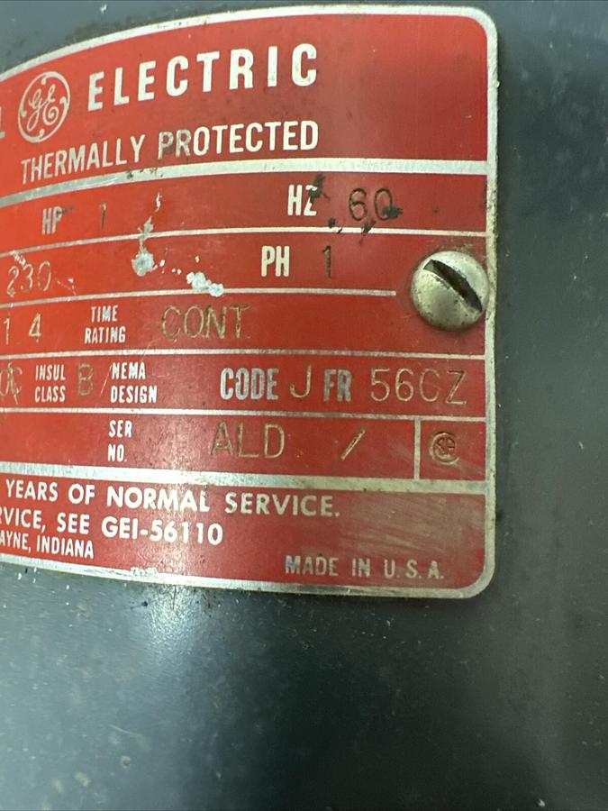 GE,5KC39RG462AX,1HP 3450RPM 230V 1PH 56CZ Frame AC Motor (G028)