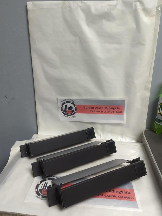 Used GE FANUC,44C715527-001,MODULE CASING WITH COVER DOOR LOT OF 3 PRE-OWNED