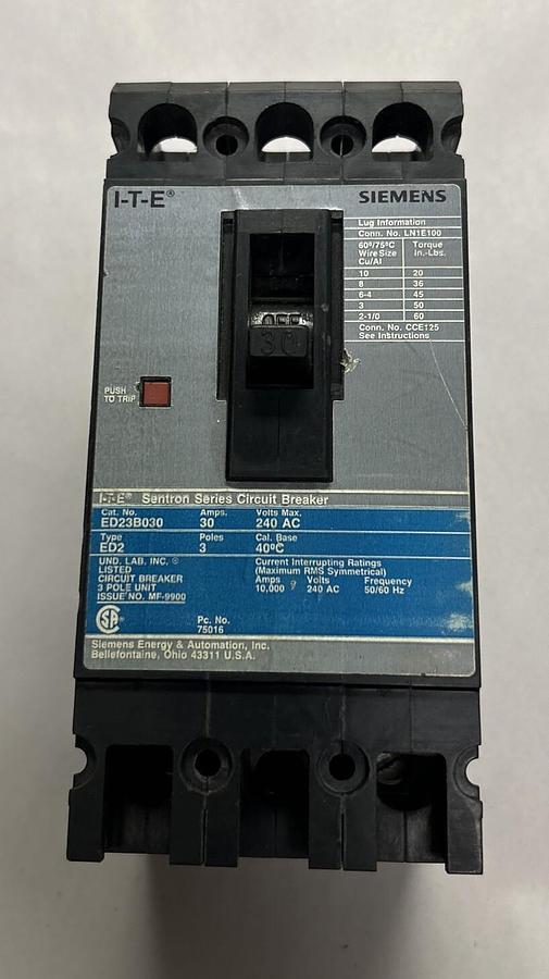 Used SIEMENS,ED23B030,CIRCUIT BREAKER 30A 240V