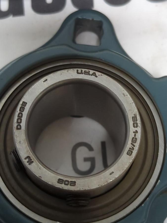 DODGE,124637,3-BOLT MOUNT FLANGE BEARING 1-3/16 IN BORE LFSC103NI MOD NOS