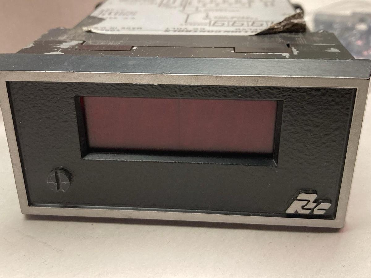 Used Red Lion,APLVD400,Display Digital Panel Meter
