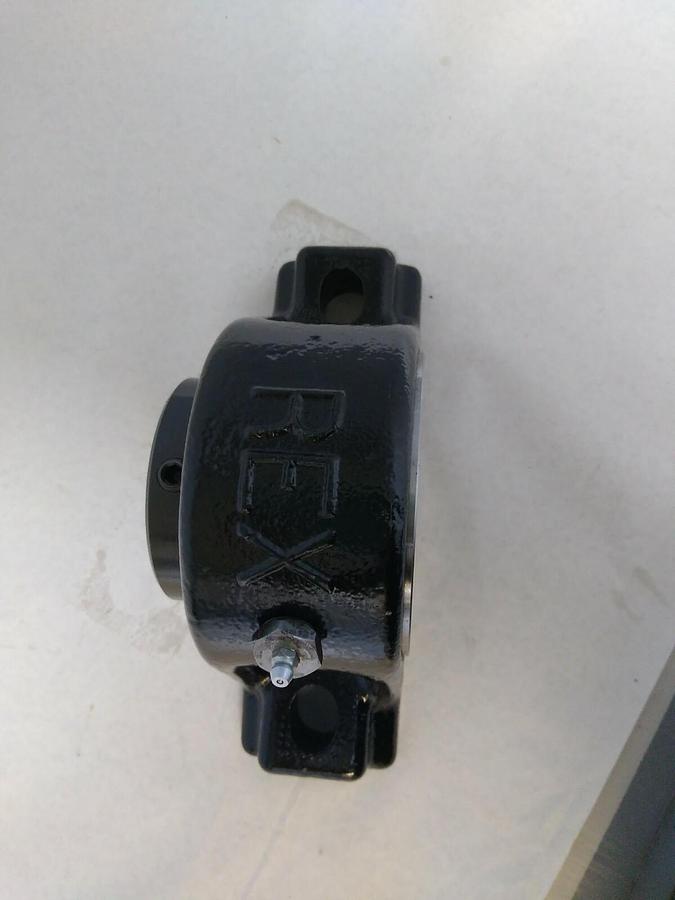 Rexnord ,MAS2203,Pillow Block Roller Bearing 2.1875 INCH Bore (NO BOX) NOS