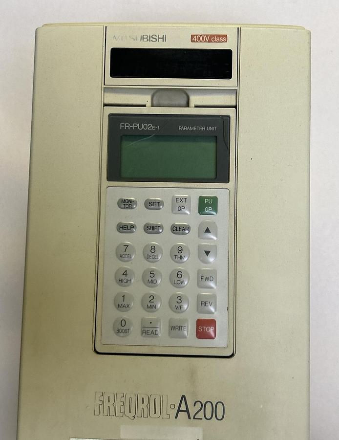 Used MITSUBISHI,FR-A240-0.75K-UL,AC DRIVE 380-460VAC 1HP W/ FR-PU2E-1 PARAMETER UNIT