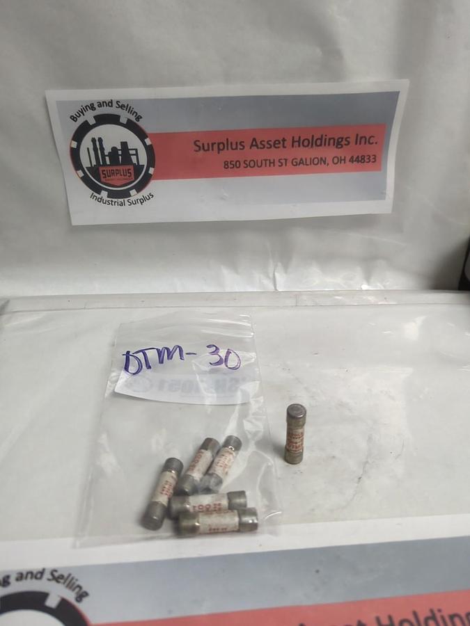 Used FERRAZ SHAWMUT,OTM30,ONE-TIME 30 AMP FUSE LOT OF 6 NOS