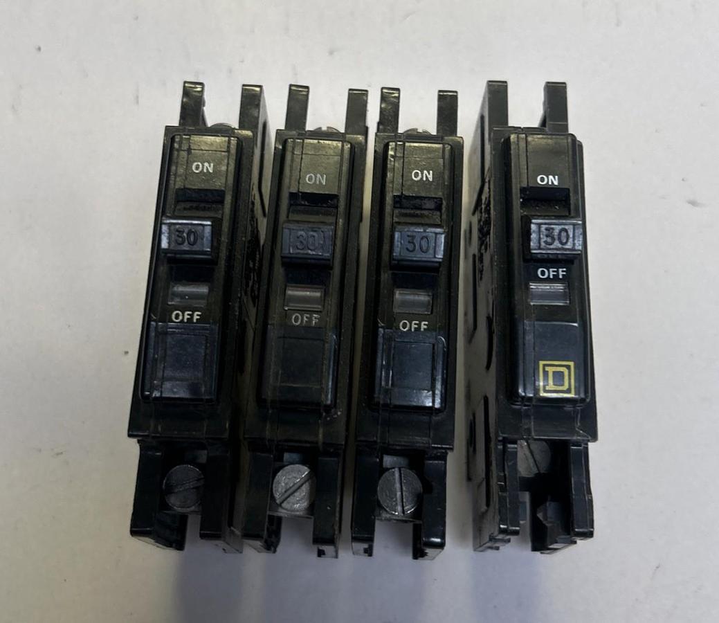 Used SQUARE D,QOU130,CIRCUIT BREAKER 30A 120/240V 1P LOT OF 4