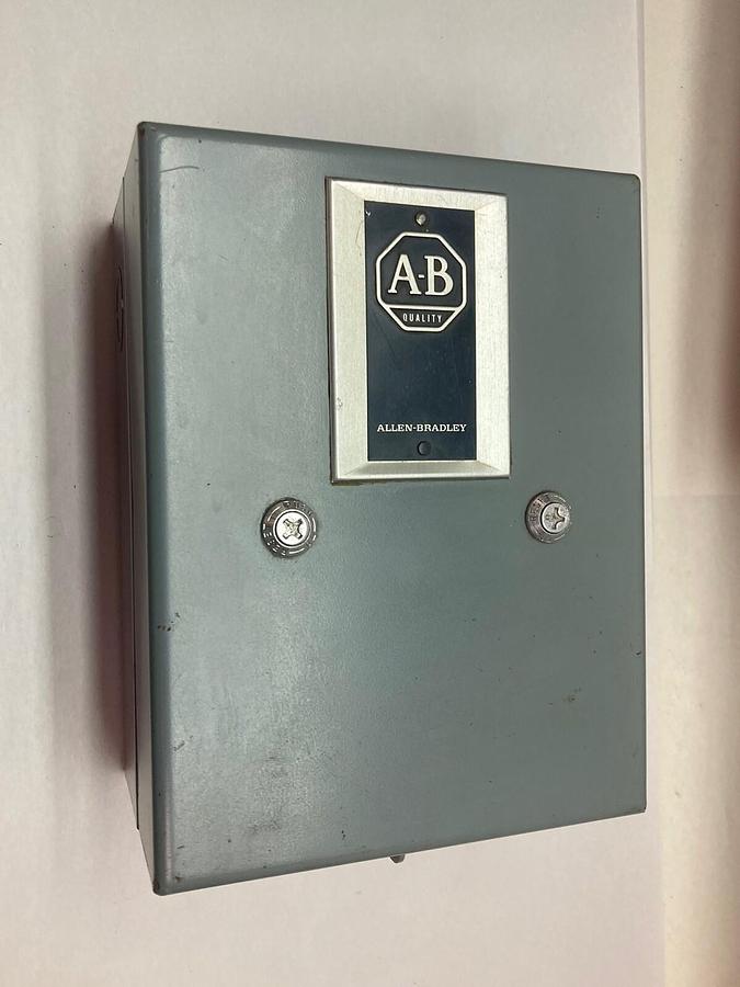 Used Allen-Bradley,709-AAA,Automatic Starter Size 0 Type 1 Ser L