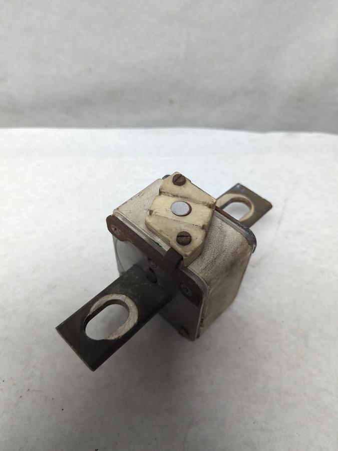 Used MILL EQUIPMENT & ENG,X737R0K8777EF,FUSE 1000 AMP 600V PRE-OWNED