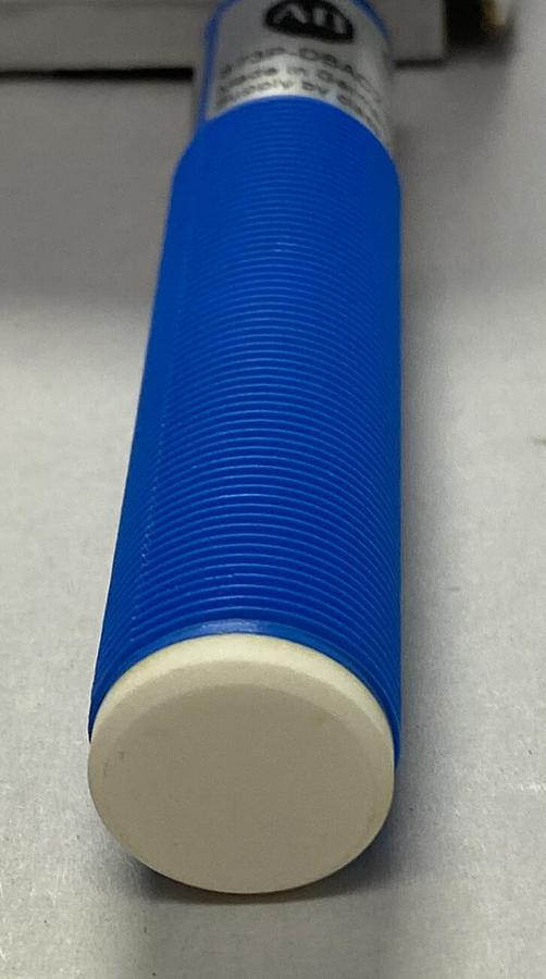 ALLEN BRADLEY,873P-DBAC2-D4,SER A ULTRASONIC PROXIMITY SENSOR NEW