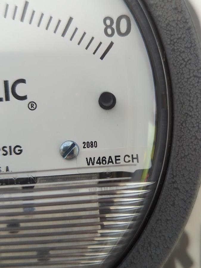 DWYER,2080 W46AE,MAGNETIC DIFFERENTIAL PRESSURE GAUGE 4 INCH NEW