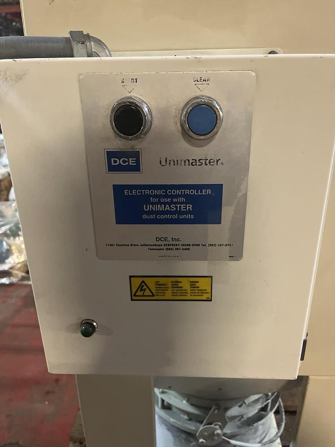 Used DCE,UMA102K3SF,UNIMASTER DUST COLLECTOR 2HP 220V 3PH