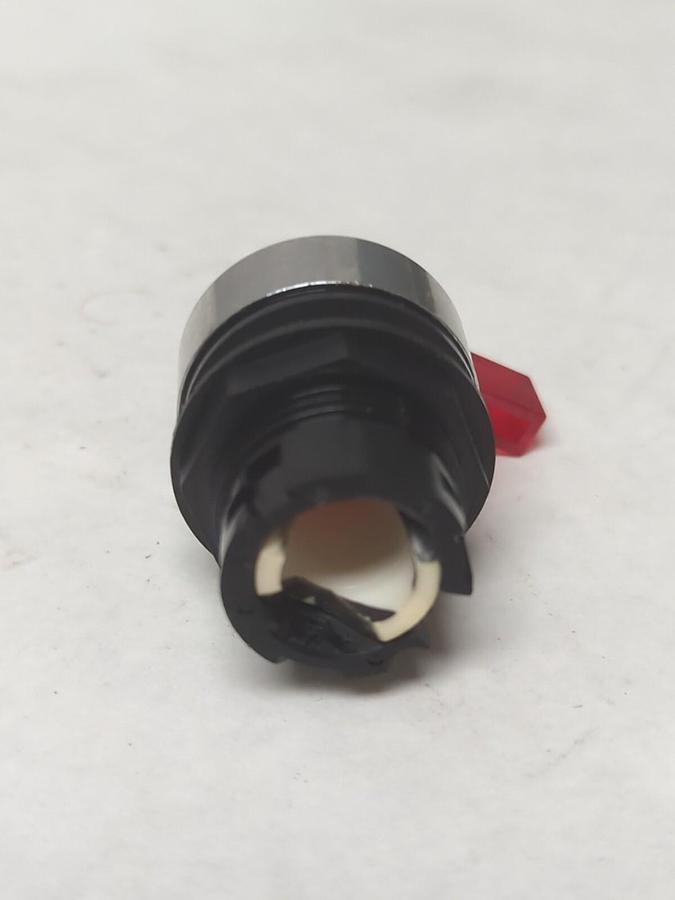 UNBRANDED,PZS-J3HP4,3-POSTION SELECTOR SWITCH CAM 2 ILL RED LEVER LOT OF 8 NOS