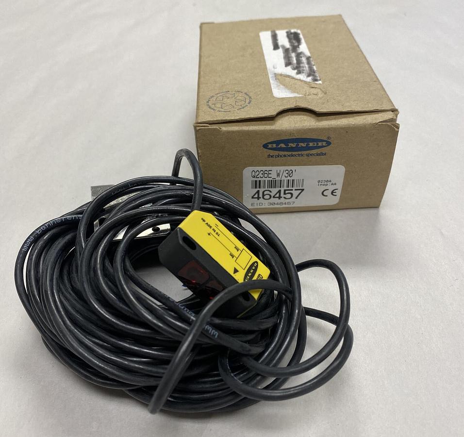 Used BANNER,Q236E-W/30,PHOTOELECTRIC EMITTER NEW