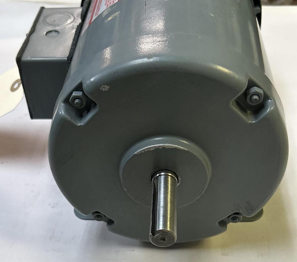 Used DAYTON,3N017H,INDUSTRIAL MOTOR 1HP 208-220/440V 1725/1425 RPM H56H FRAME