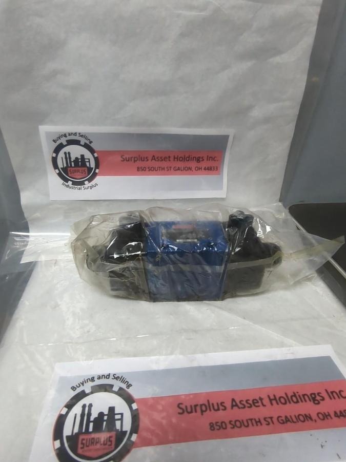 REXROTH,4WE1OH33/CW110N9K4,DIRECTIONAL SOLENOID VALVE NOS