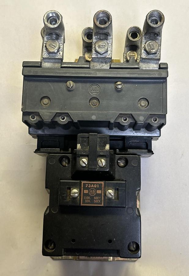 Used ALLEN BRADLEY,702-DOD93,CONTACTOR SIZE 3