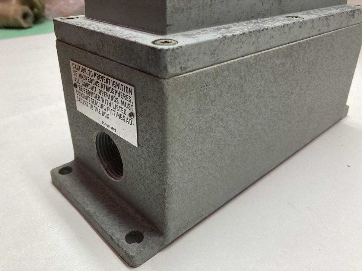 Used General Electric,CR103-J203D,3-Push Button Control Station