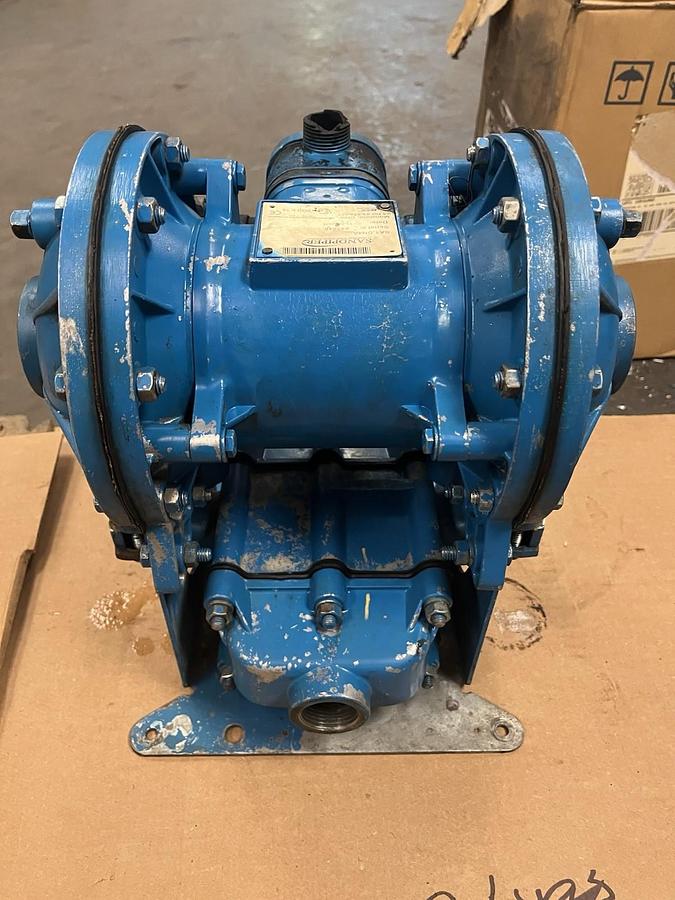 Used WARREN RUPP,SA1-DN4A,SANDPIPER 1" DOUBLE DIAPHRAGM PUMP