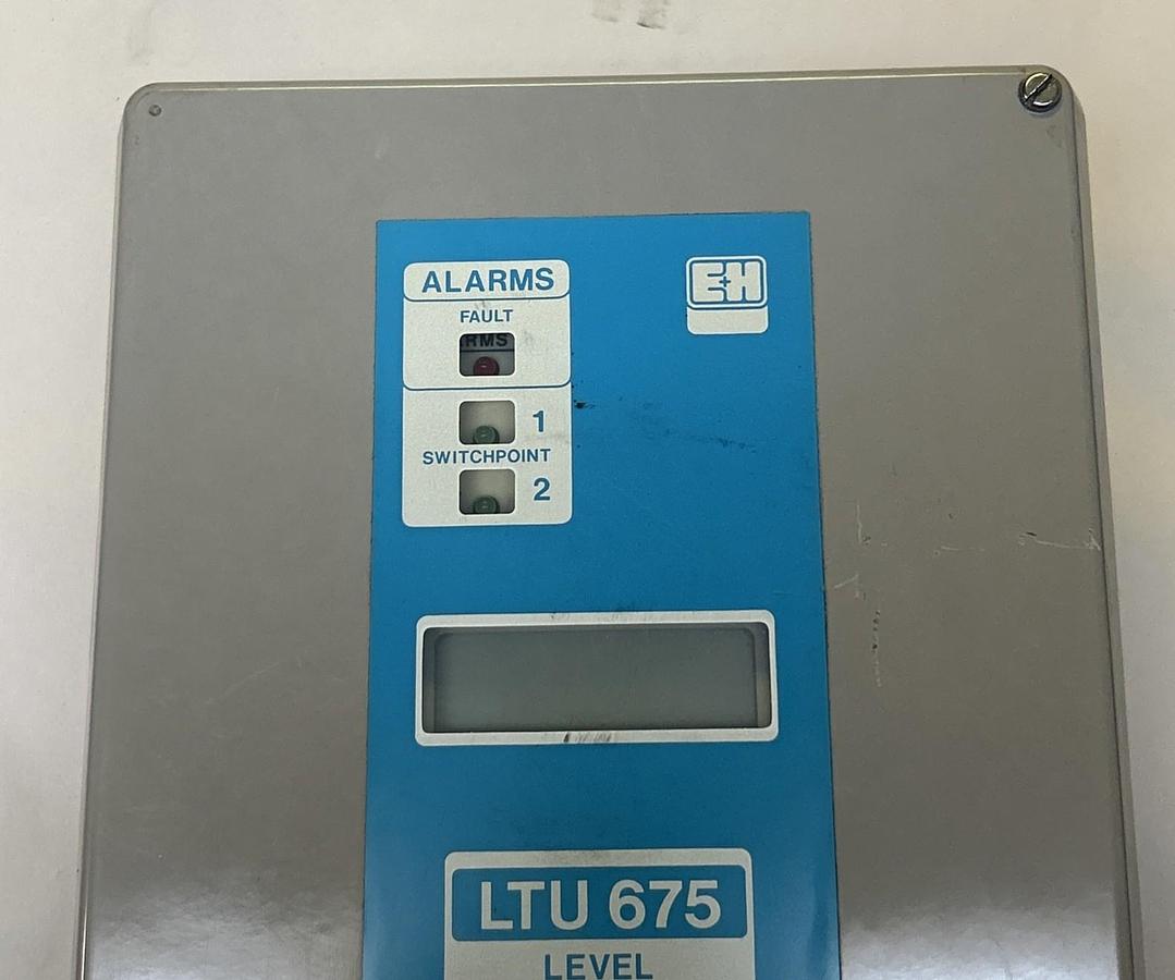Used ENDRESS HAUSER,LTU675,LEVEL TRANSMITTER
