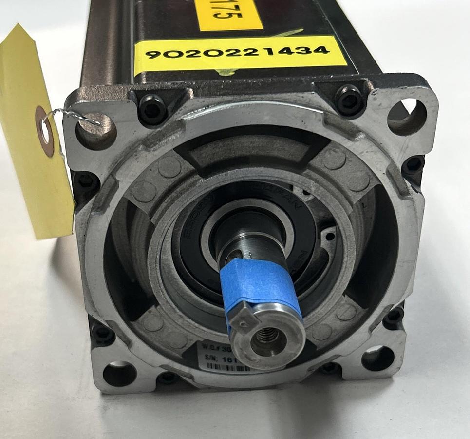 ALLEN BRADLEY,MPL-A430H-MJ24AA,SERVO MOTOR 3500RPM 240V NOS