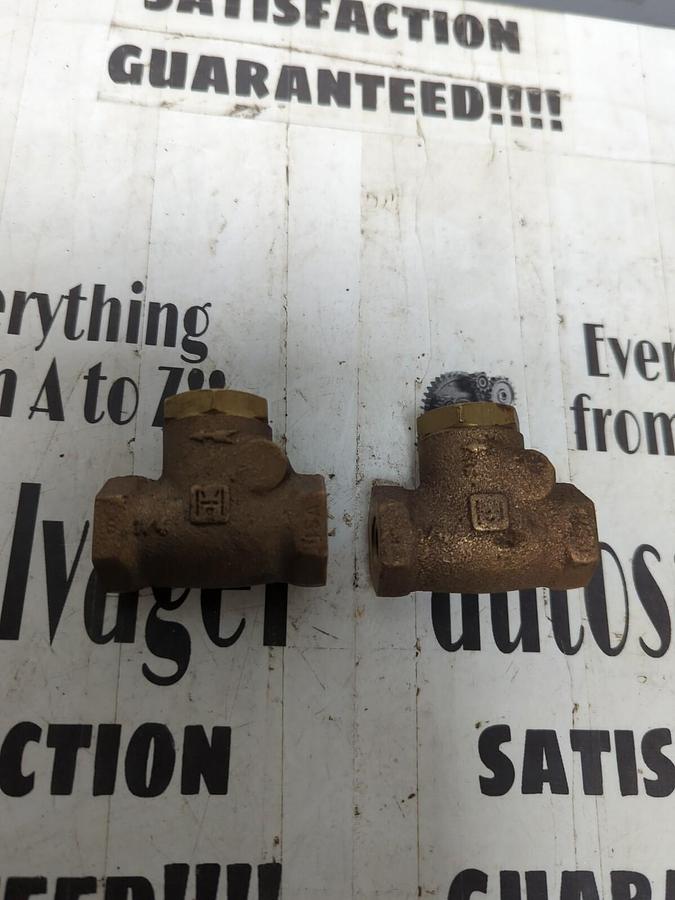 MILWAUKEE,125,200WOG 1/4 INCH SWING CHECK VALVE LOT OF 2 NOS